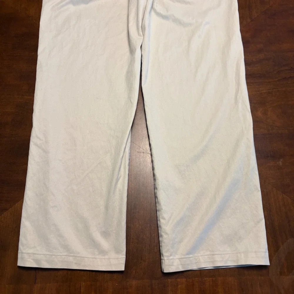 Tommy Bahama Chino Pants Mens 40 Beige Tencel Blend Flat Front Stretch Casual